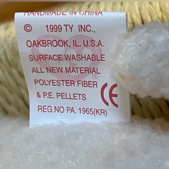 Ty Beanie Babies Ewey The Lamb
birthday March 1 1998 - Picture 7 of 10